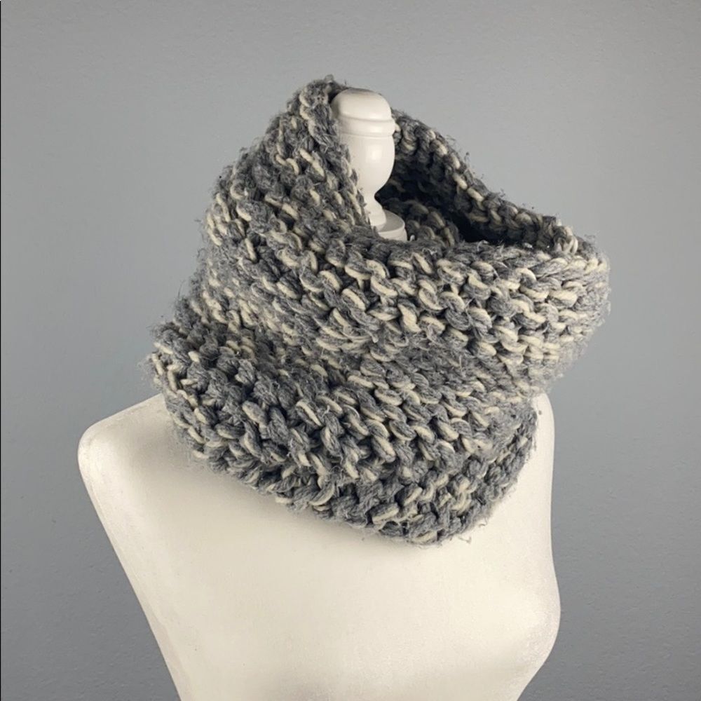 Gray Cable Knit Infinity Scarf Wrap One Size Chunky